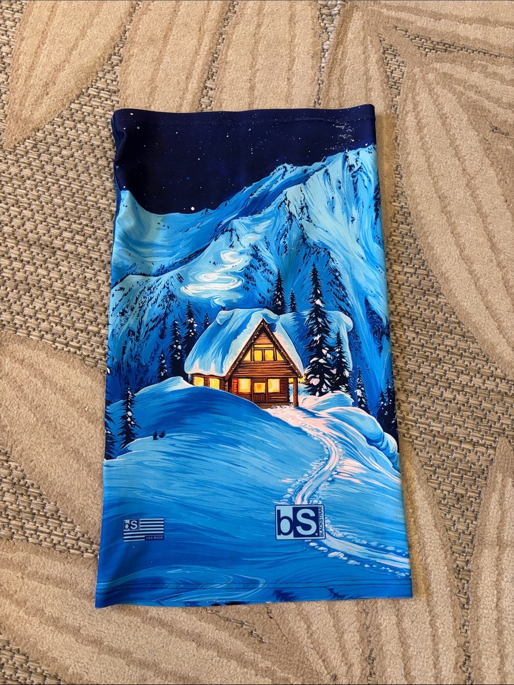 Rachel Pohl winter cabin neck tube